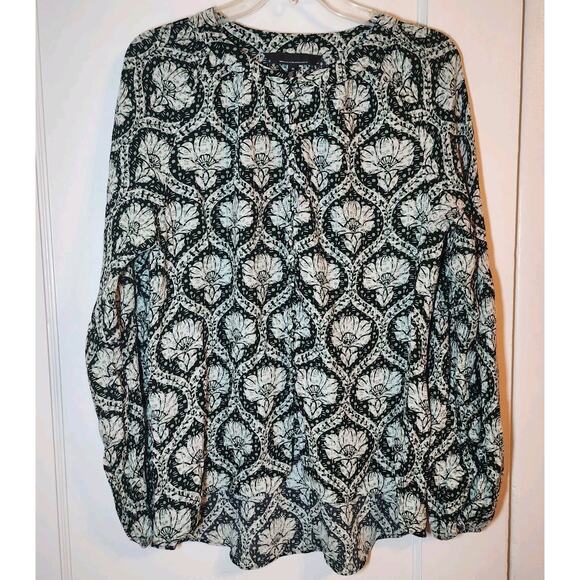White House Black Market Tops - White House‎ Black Mkt Gauze Printed Hi Lo Blouse Top Size Med